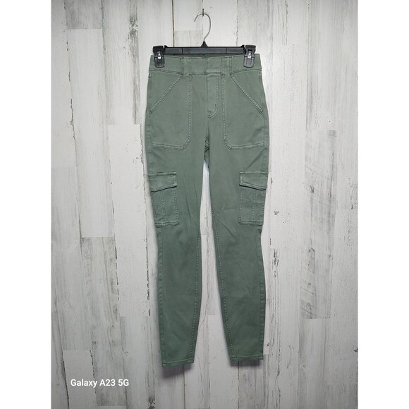 SPANX Stretch Twill Ankle Cargo Pants Soft Sage Green size Small Slimming - Picture 1 of 6